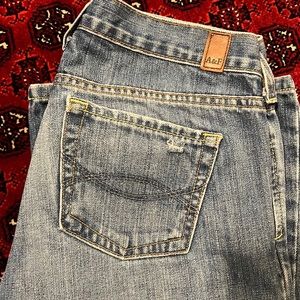 A&F Madison vintage 5 pocket jeans